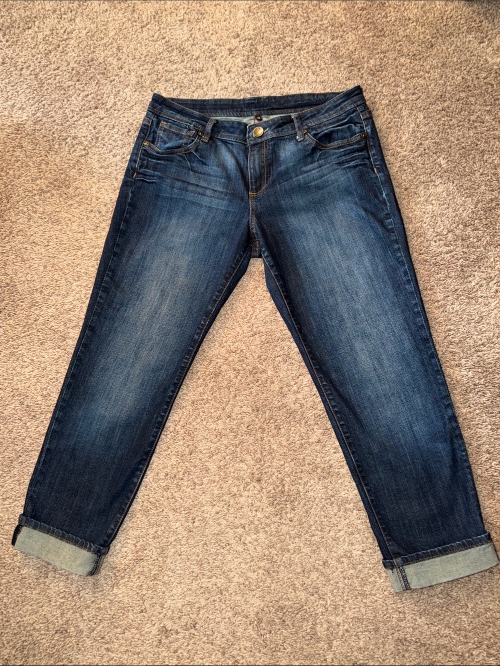 KUT from the Kloth Catherine Mid Rise Boyfriend Jeans size 10